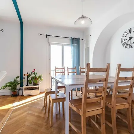 6 Bedrooms Seaview House, Old Town * Ницца